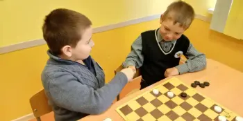 ШАШЕЧНЫЙ ТУРНИР "80 МИРНЫХ РУКОПОЖАТИЙ", ПОСВЯЩЕННЫЙ 80 - ЛЕТИЮ ВЕЛИКОЙ ПОБЕДЫ