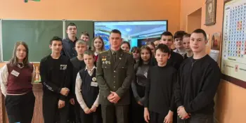 Встреча с курсантом: как выпускник школы вдохновляет новое поколение