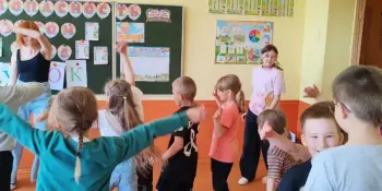 Второй день в школьном лагере "Солнышко" прошёл весело и активно!