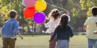 Как помочь детям провести летние каникулы весело и безопасно